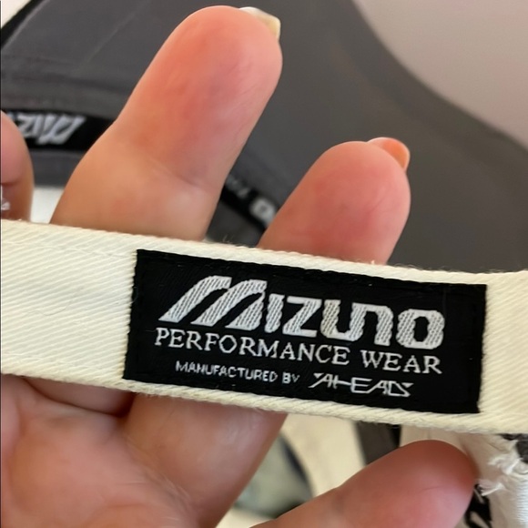 Mizuno Tour Series Embroidered White Visor Hat OS - Picture 3 of 11